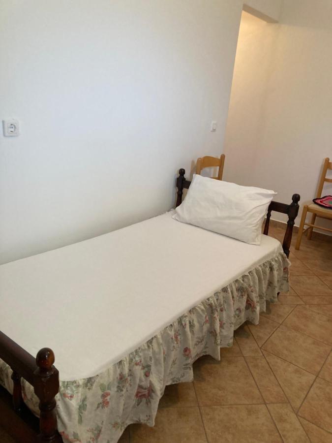 Agkyra Rooms Aladhinon Екстериор снимка