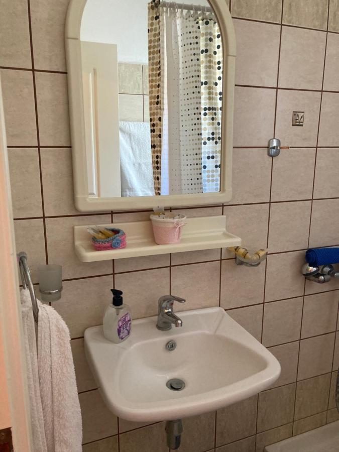 Agkyra Rooms Aladhinon Екстериор снимка